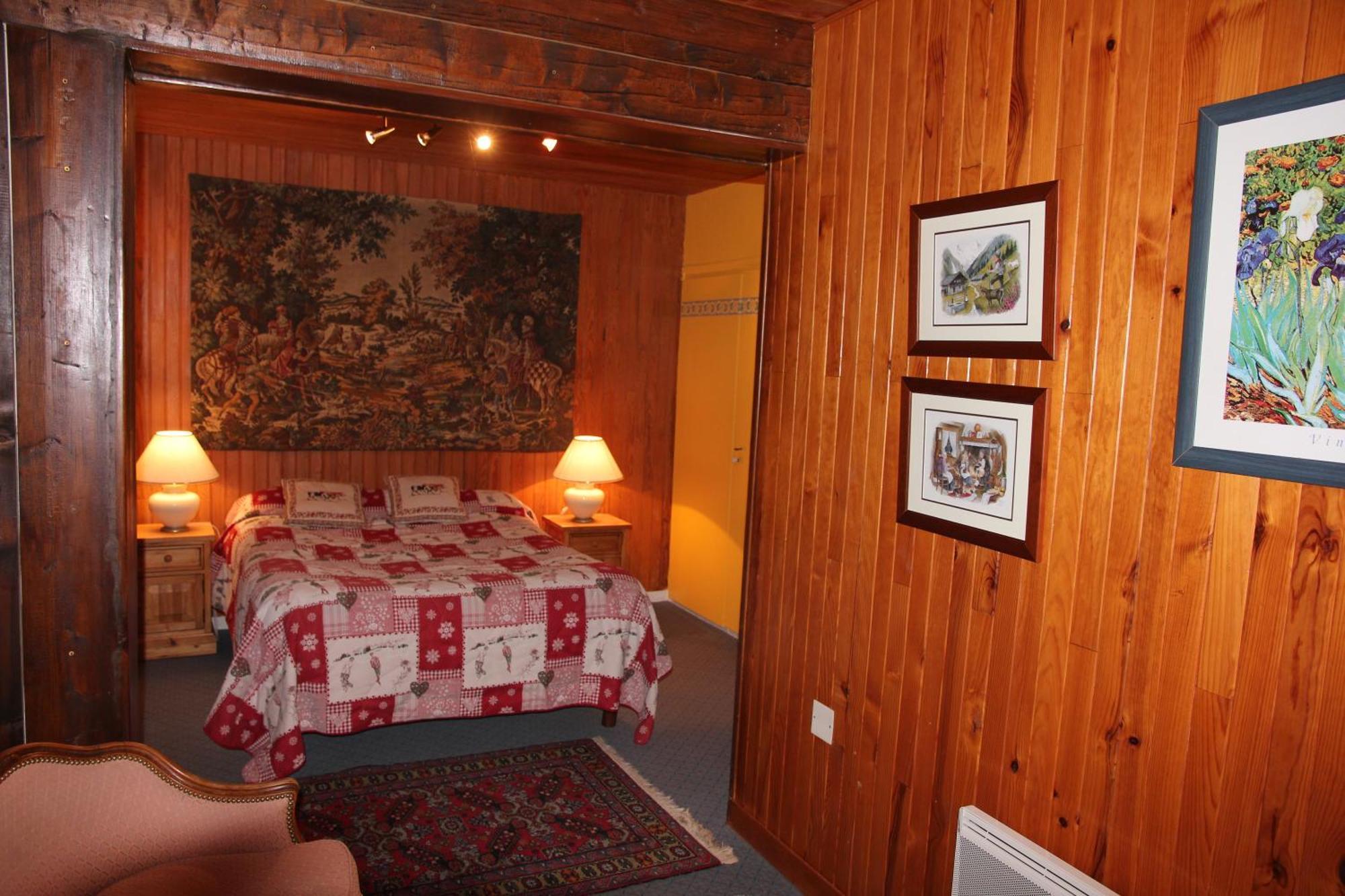 Guest House Chalet Saint Roch Albiez-Montrond Extérieur photo